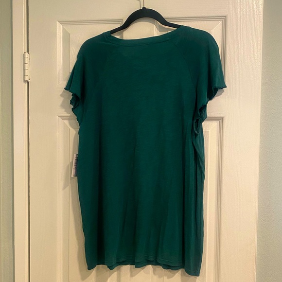Green Torrid shirt, size 0 - Picture 2 of 3